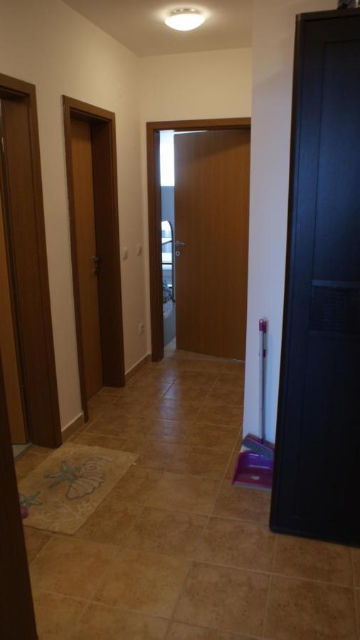 Cozy Apartment With Sea View And Free Parking 포마리 외부 사진